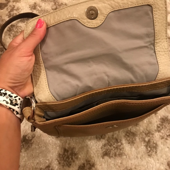 Cole Haan leather crossbody bag purse. Brown tan - Picture 3 of 13